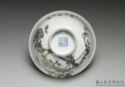 图片[3]-Bowl with flowers in falangcai painted enamels, Qing dynasty, Yongzheng reign 1723-1735-China Archive